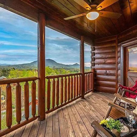New Majestic 5 Star Amazing View, Pool, Hot Tub! Villa Pigeon Forge Exterior foto