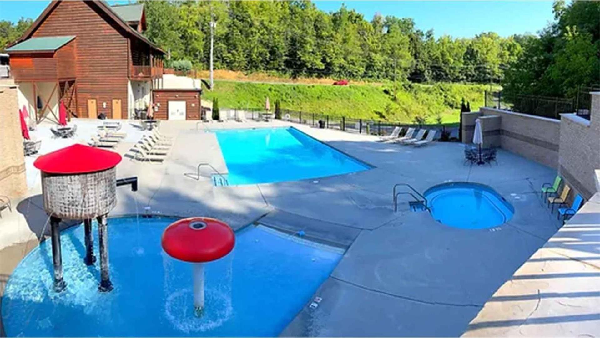New Majestic 5 Star Amazing View, Pool, Hot Tub! Villa Pigeon Forge Exterior foto