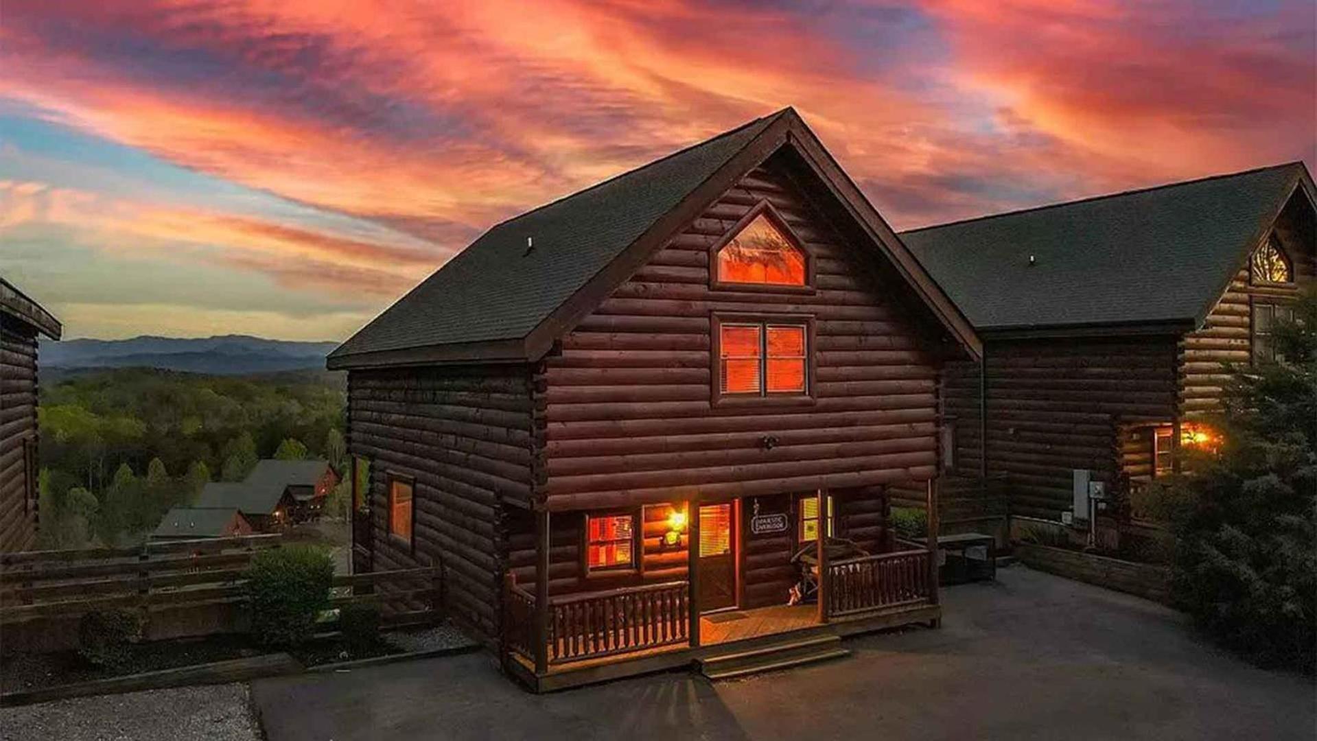 New Majestic 5 Star Amazing View, Pool, Hot Tub! Villa Pigeon Forge Exterior foto